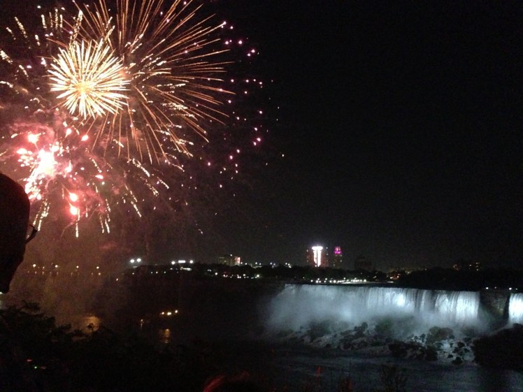 Fireworks @ Niagara Falls